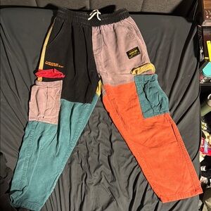 Aelfirc Eden cargo pants
Variety of colors
Will come vacuum sealed